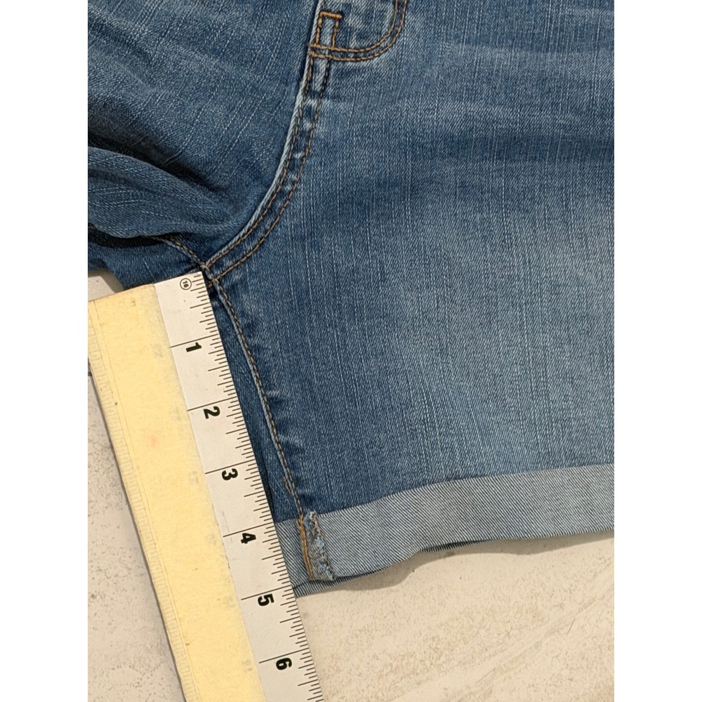 a.n.a High Rise Midi Denim Shorts Size 4 Med Blue Tide Cuffed 5" Inseam NWT - Picture 7 of 7